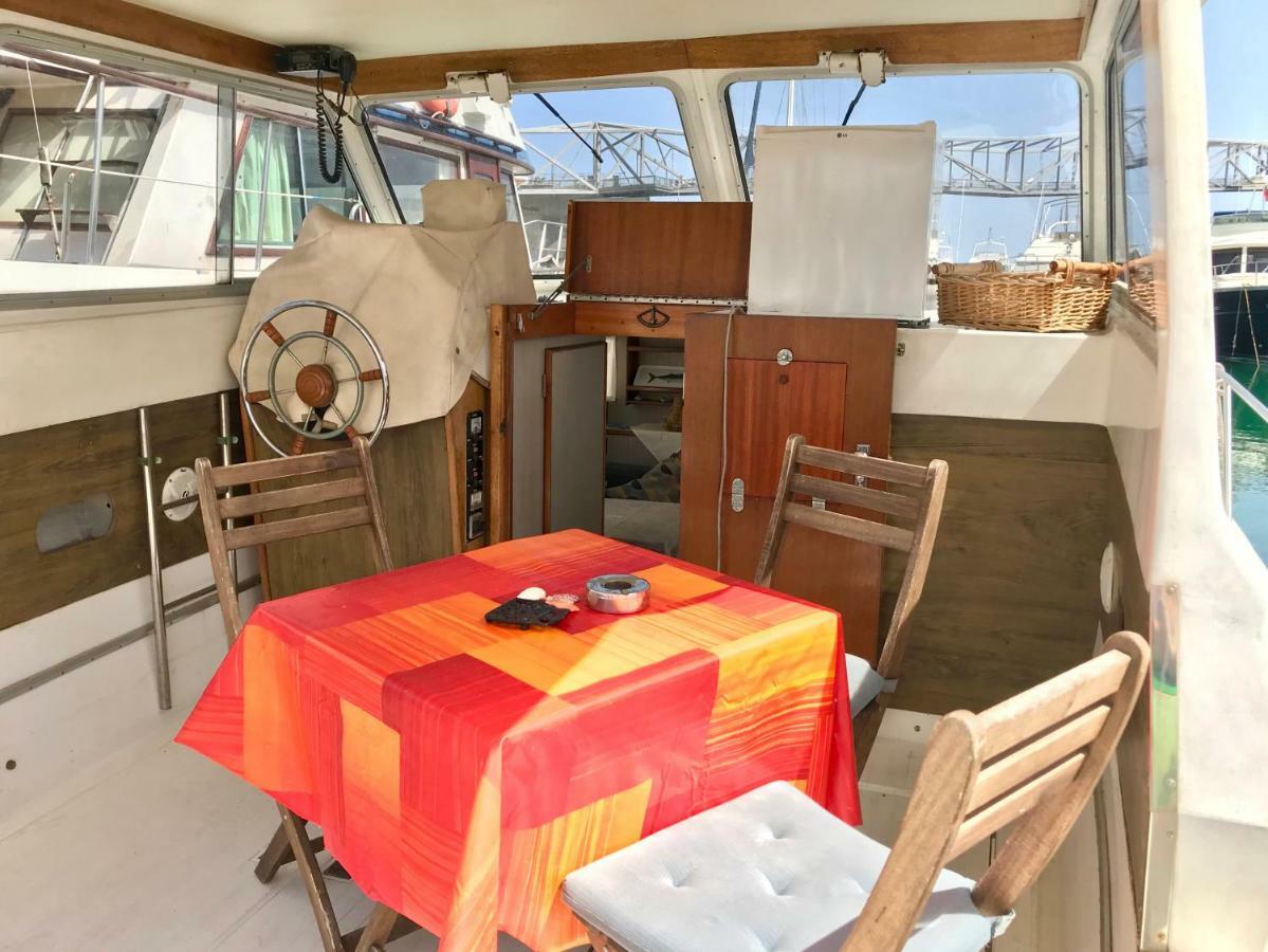 Hotel Boat Yacht Barcelona Sant Adrià de Besòs Esterno foto
